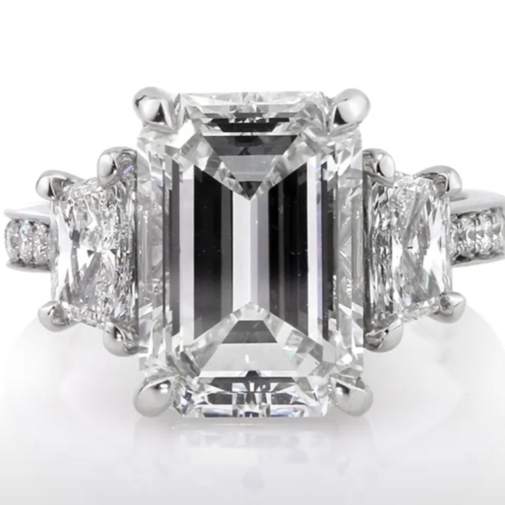Elegant Silver Women's Ring Cubic Zirconia Size 7 NWT